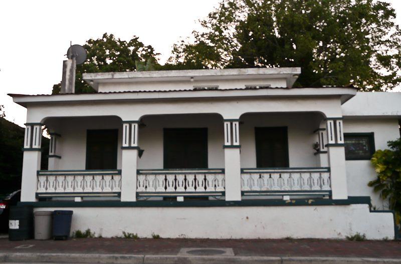 Casa en la Carretera PR 102 - Cabo Rojo - 2012 00021